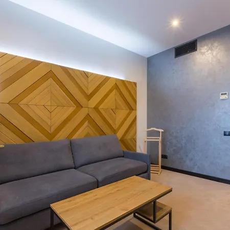 святий шарбель 5* 莫申