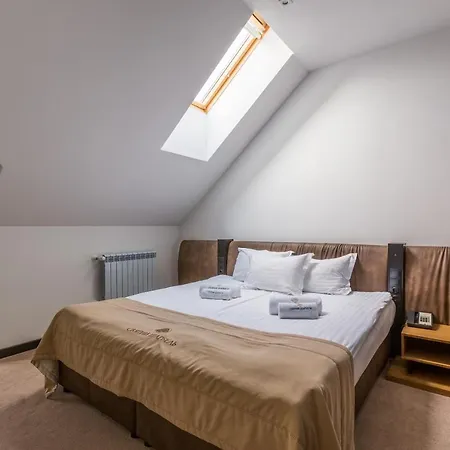 святий шарбель Resort Morshyn