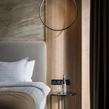 святий шарбель 5* 莫申